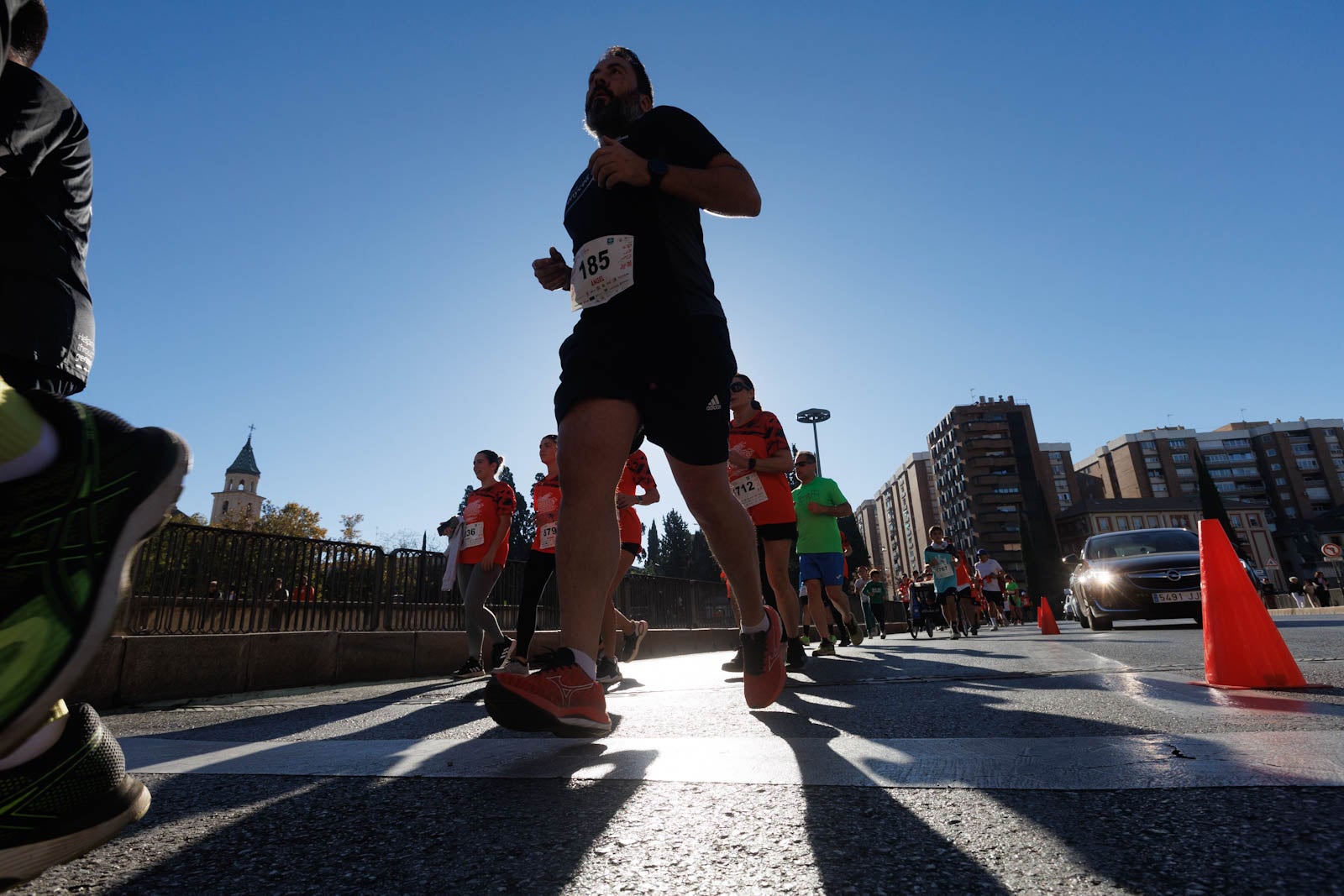 Encuéntrate en la carrera de la Cruz Roja en Granada