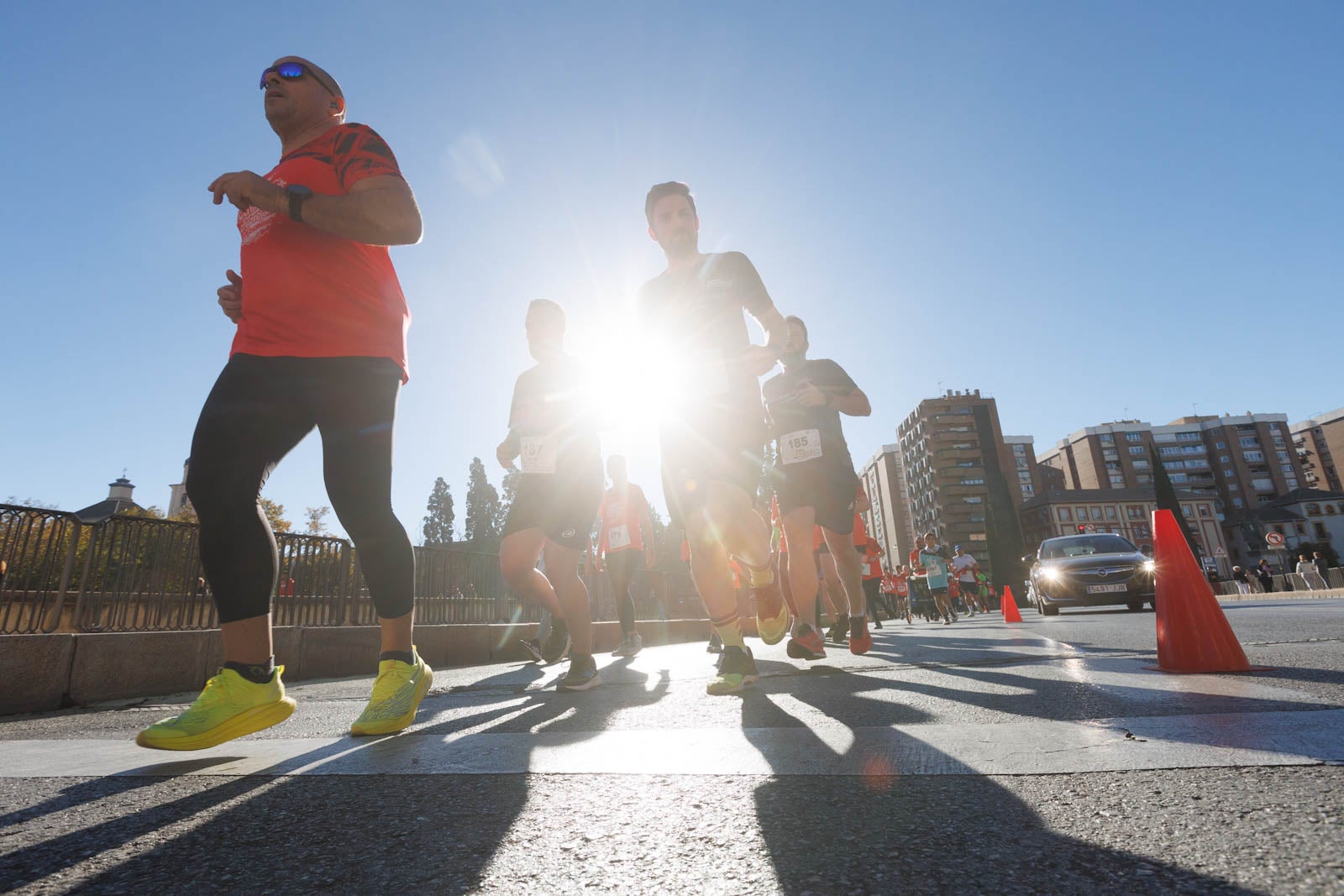 Encuéntrate en la carrera de la Cruz Roja en Granada