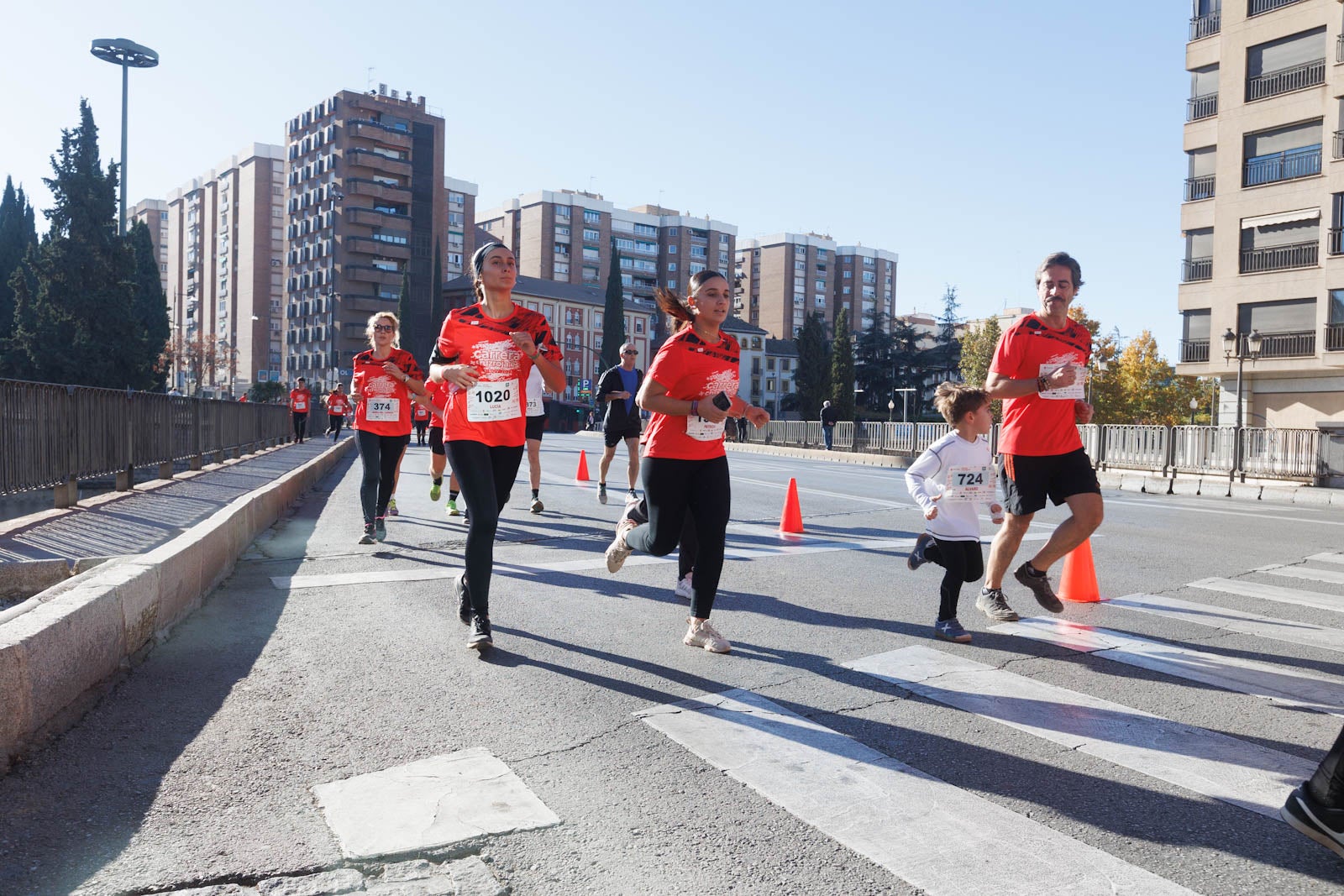 Encuéntrate en la carrera de la Cruz Roja en Granada