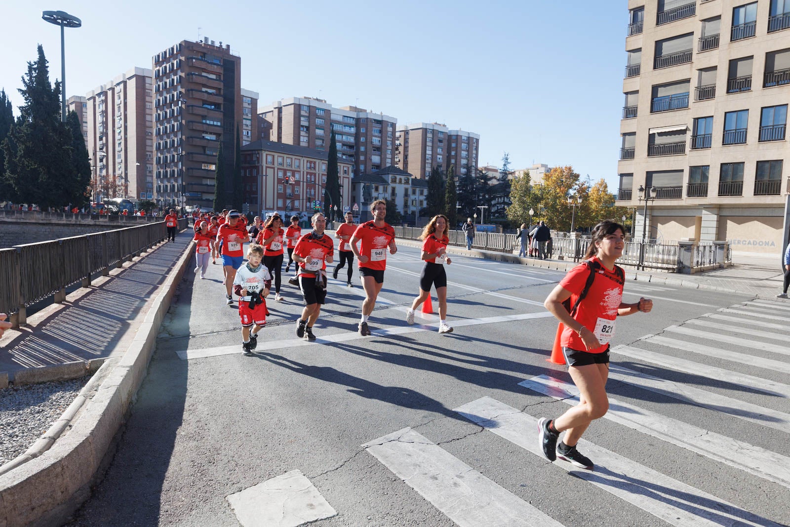 Encuéntrate en la carrera de la Cruz Roja en Granada