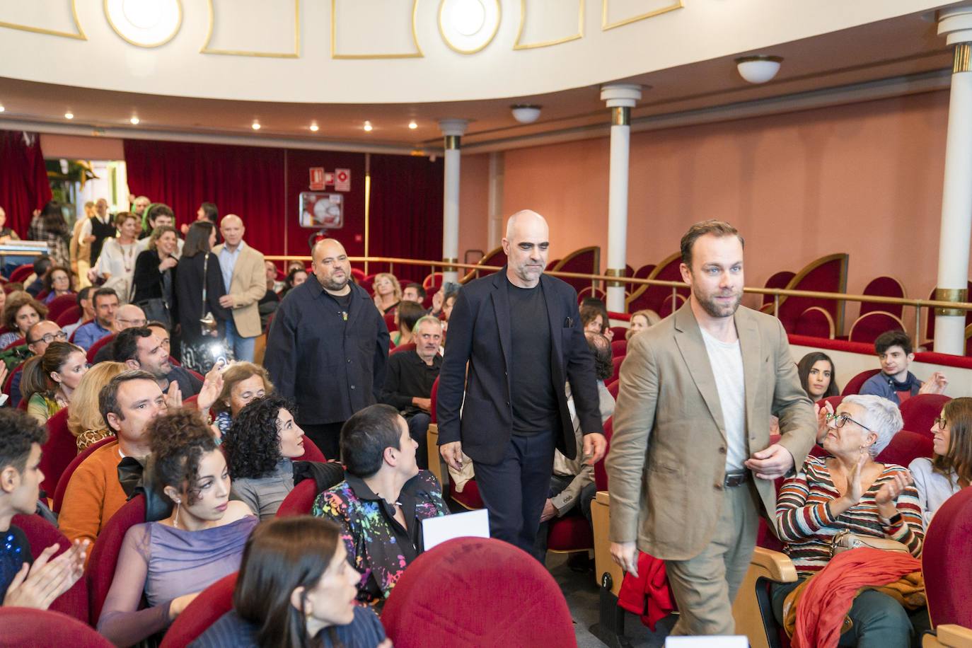 Presentación de la serie en el Teatro Apolo de Almería.