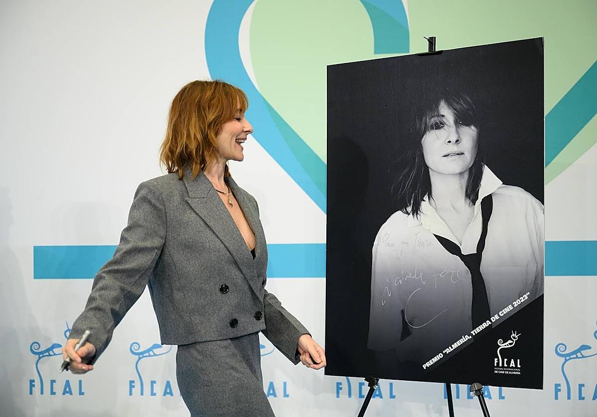 Nathalie Poza en el Festival Internacional de Cine de Almería.