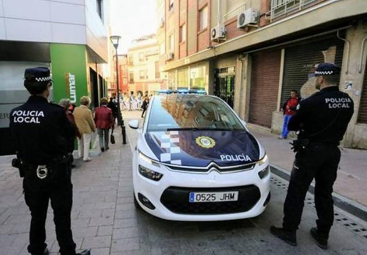 Detenida en Motril por robar de un tirón un collar de oro a una anciana