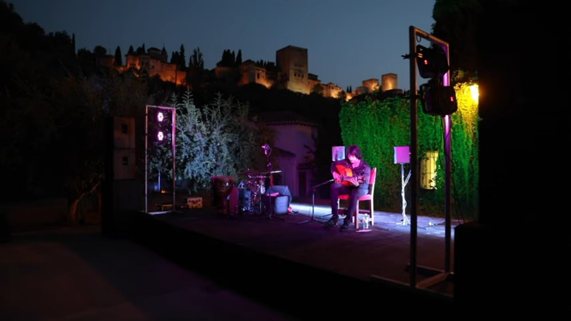 Actuación de Juan Habichuela Nieto en el Palacio de los Cordova.