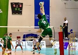 Unicaja Costa de Almería quiere volar alto ante otro 'novato', con alma de veterano.
