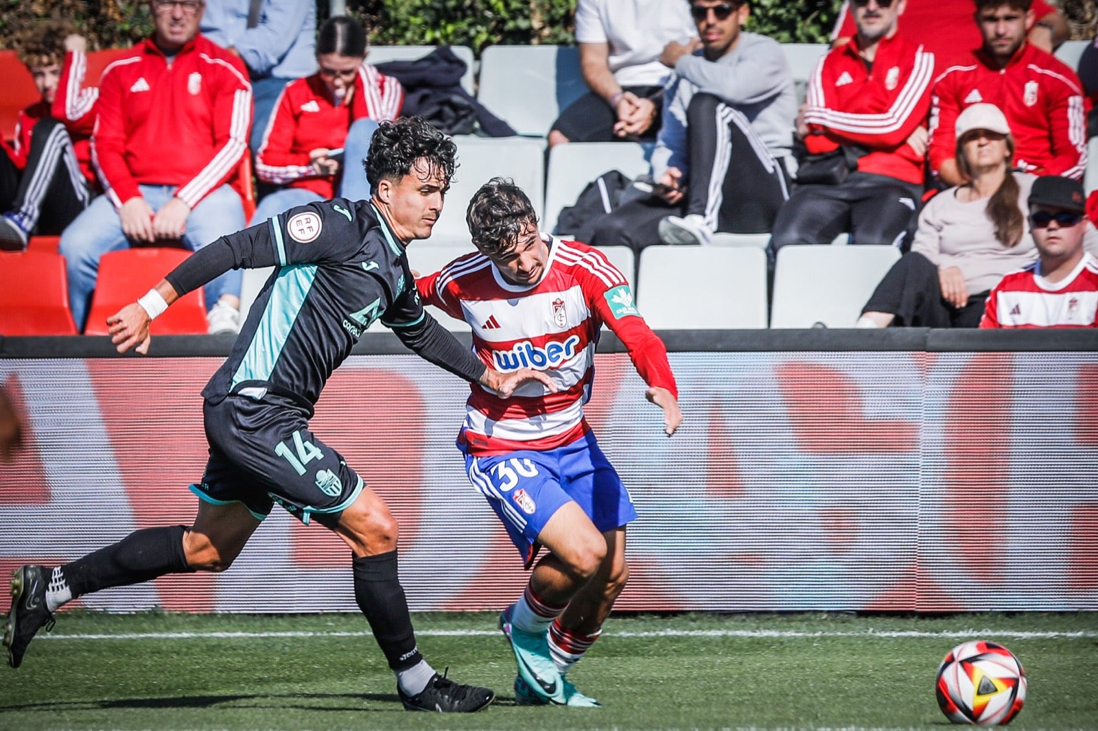 Las mejores imágenes del Recreativo Granada - Atlético Baleares