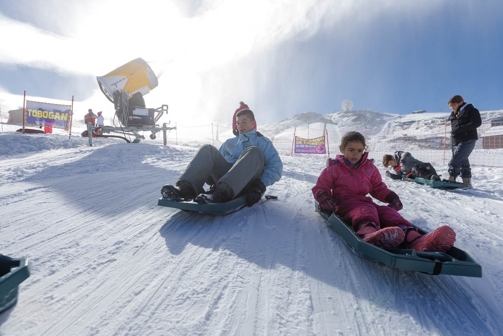 Las fotos de la apertura de Sierra Nevada: diversión en la nieve