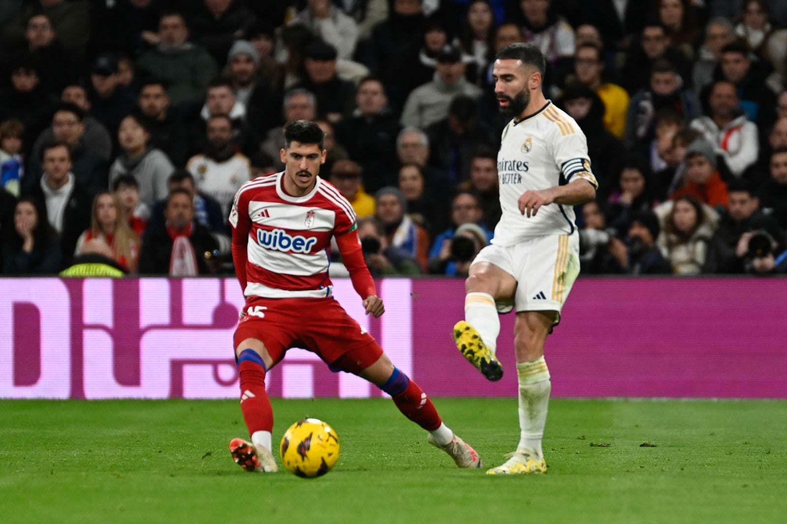 Las imágenes del Real Madrid-Granada a pie de campo