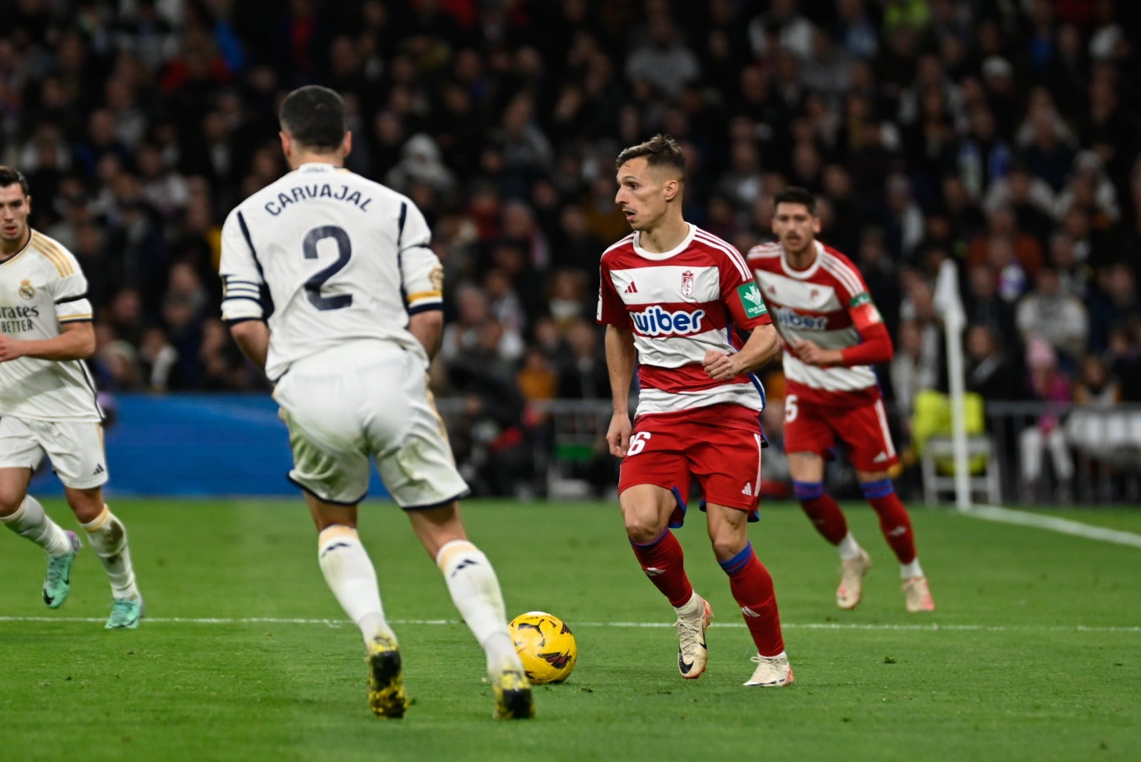 Las imágenes del Real Madrid-Granada a pie de campo
