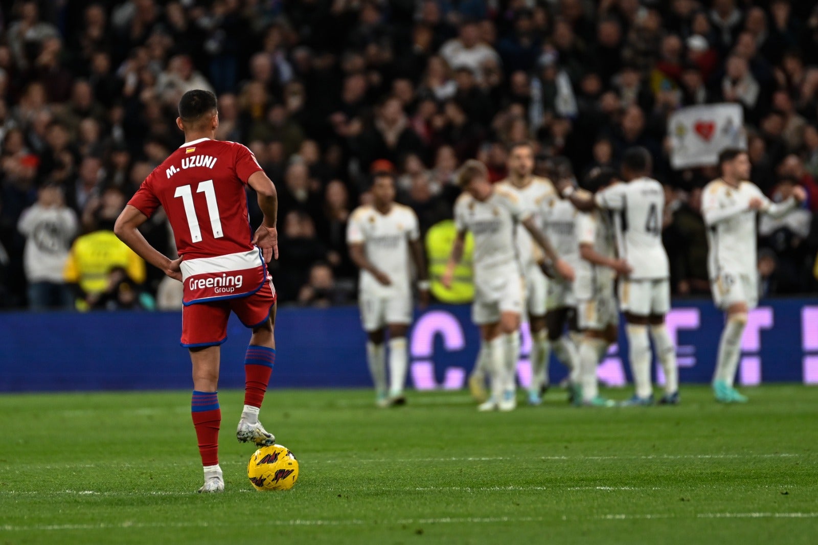 Las imágenes del Real Madrid-Granada a pie de campo