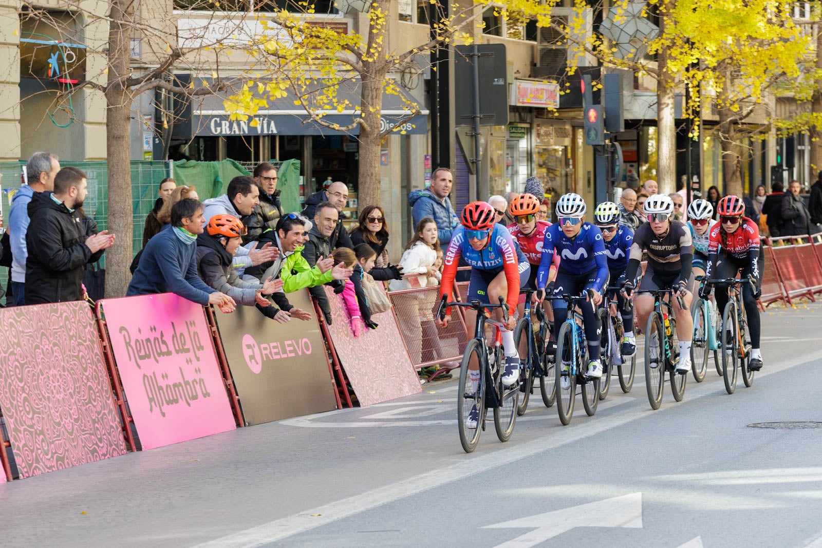 Las imágenes de la carrera Reinas de la Alhambra en Granada