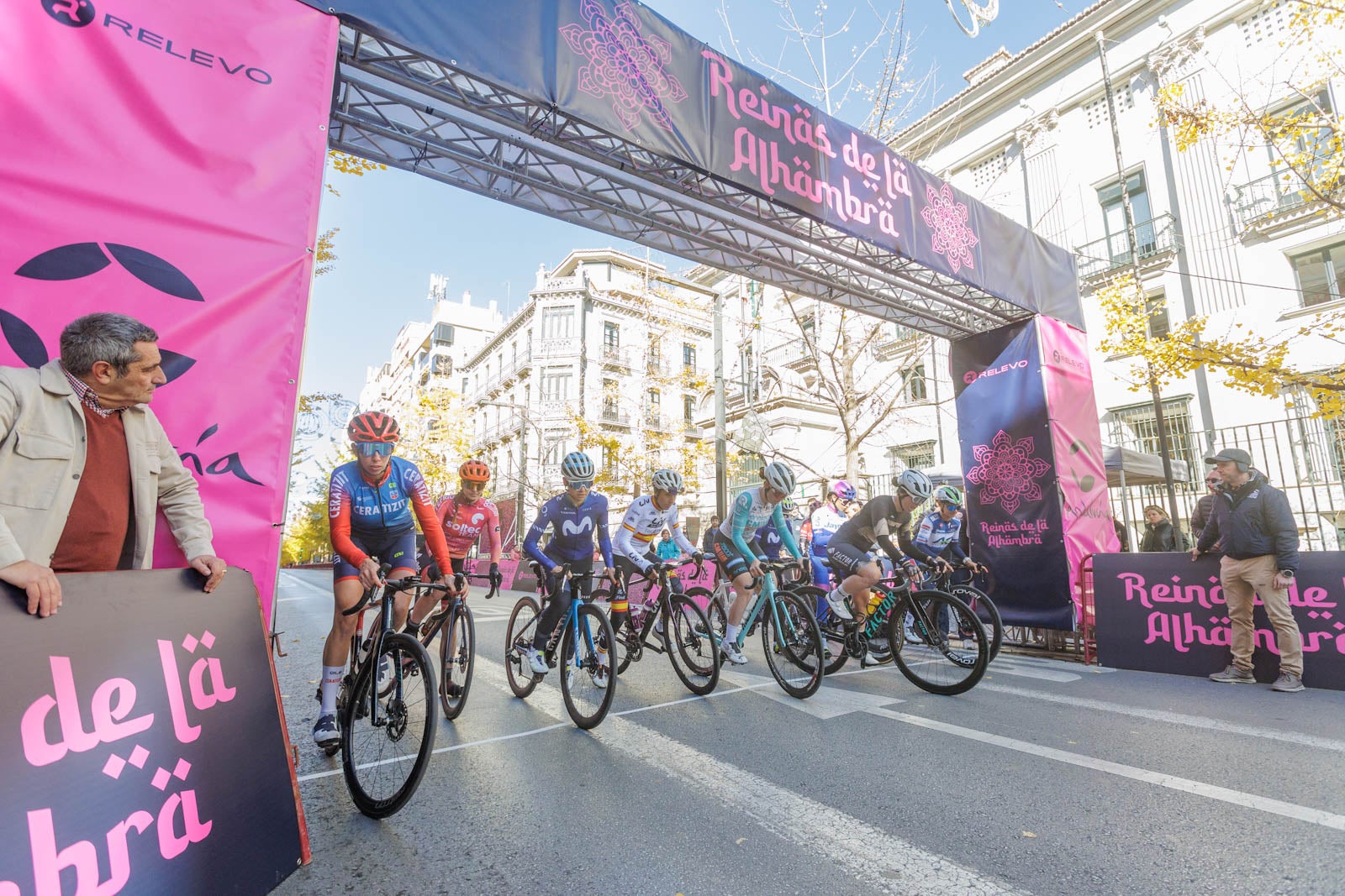 Las imágenes de la carrera Reinas de la Alhambra en Granada