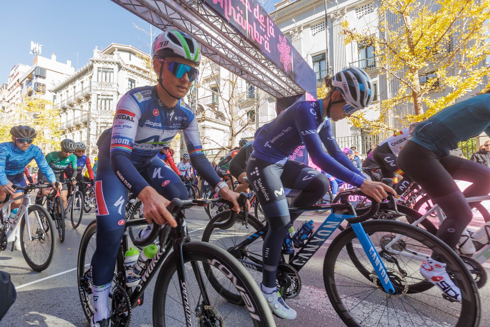 Las imágenes de la carrera Reinas de la Alhambra en Granada