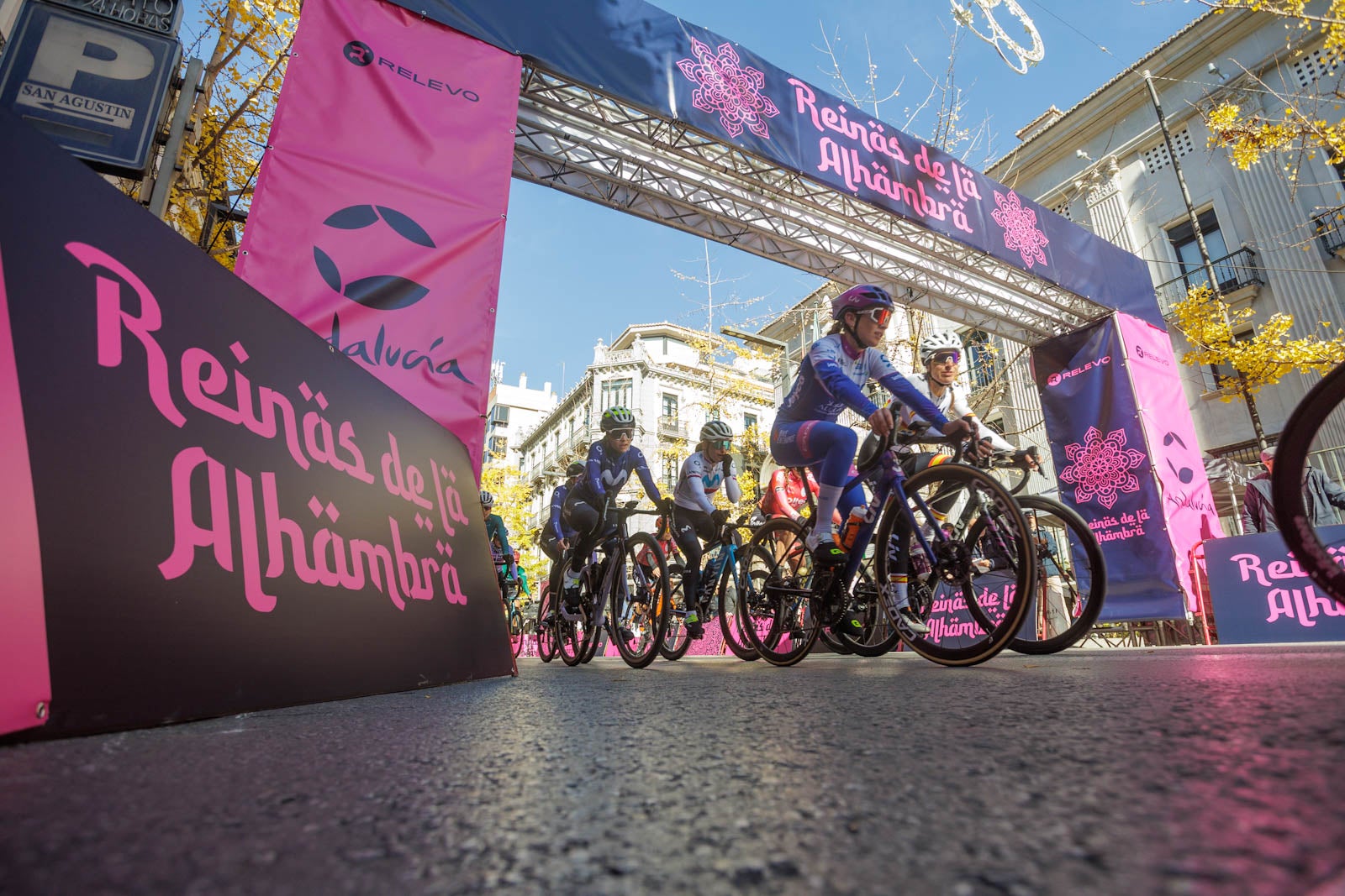 Las imágenes de la carrera Reinas de la Alhambra en Granada