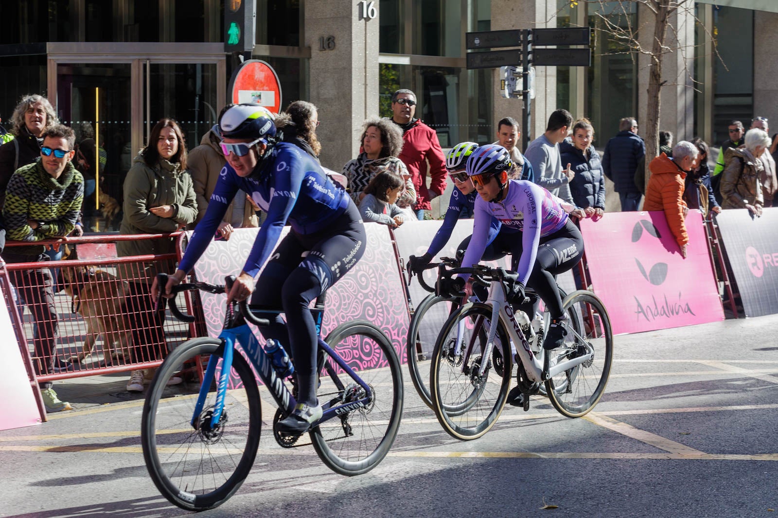 Las imágenes de la carrera Reinas de la Alhambra en Granada