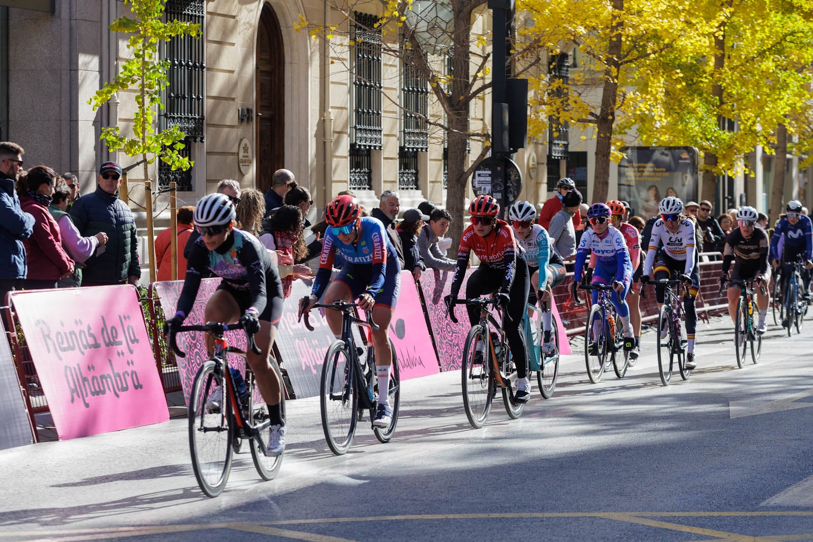 Las imágenes de la carrera Reinas de la Alhambra en Granada