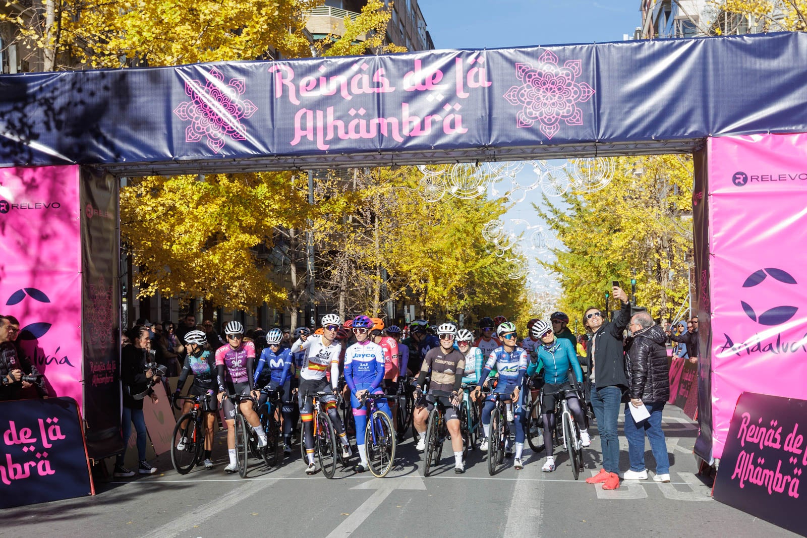 Las imágenes de la carrera Reinas de la Alhambra en Granada