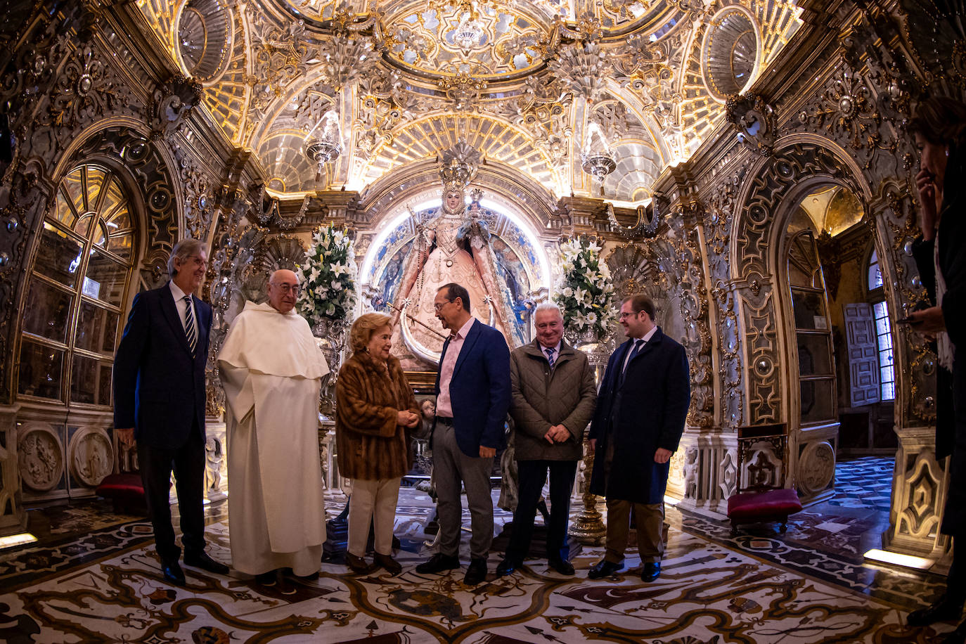 Las imágenes del espectacular camarín de la Virgen del Rosario de Granada