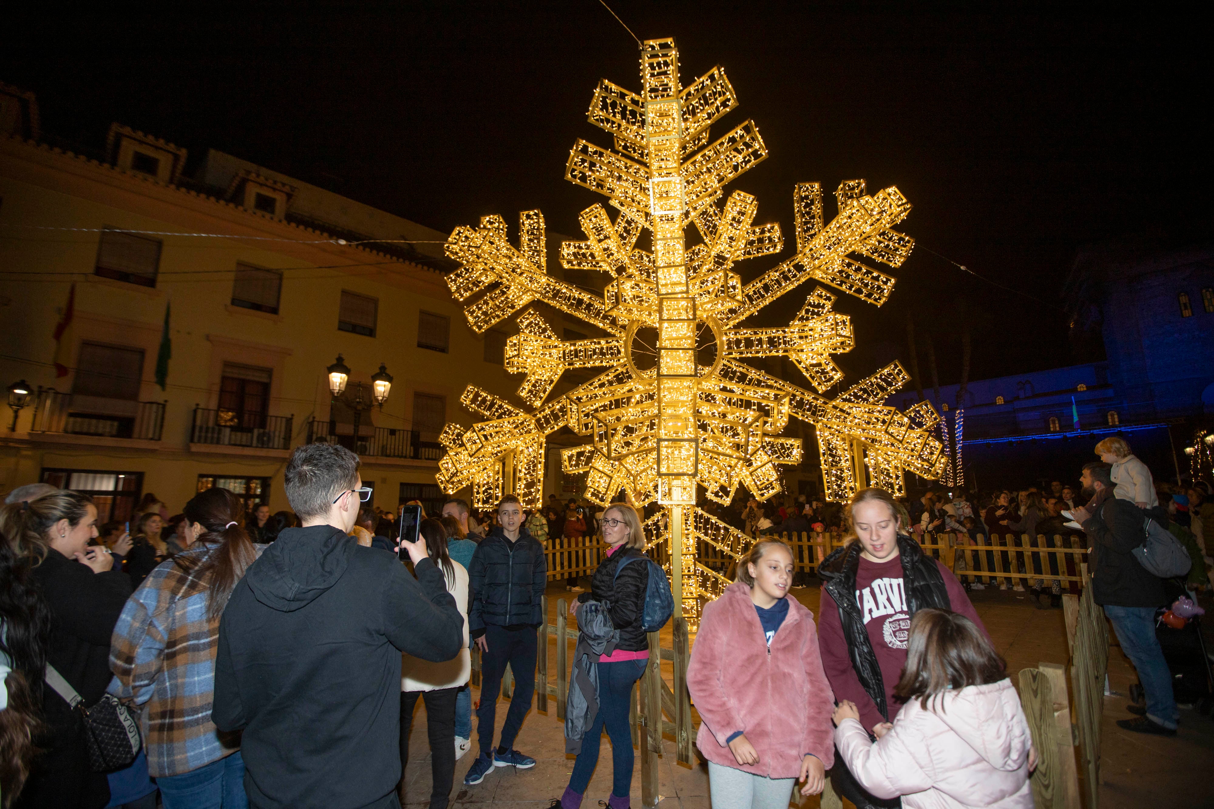 Las imágenes de la iluminación navideña de Motril