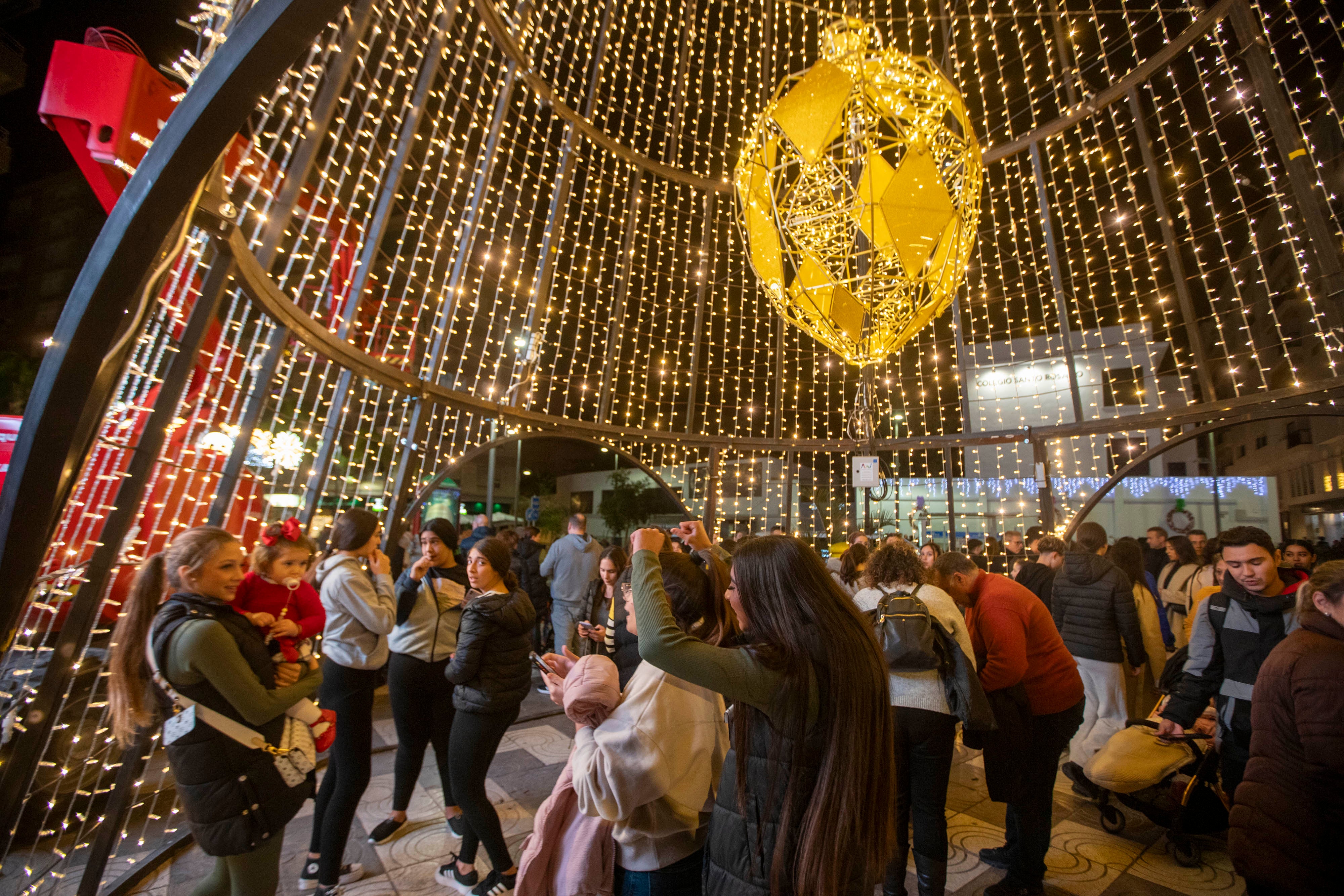 Las imágenes de la iluminación navideña de Motril