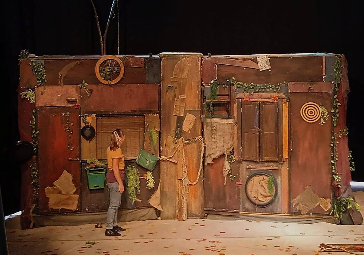 Escenografía robada a la compañía Vol'e Temps en Dílar.