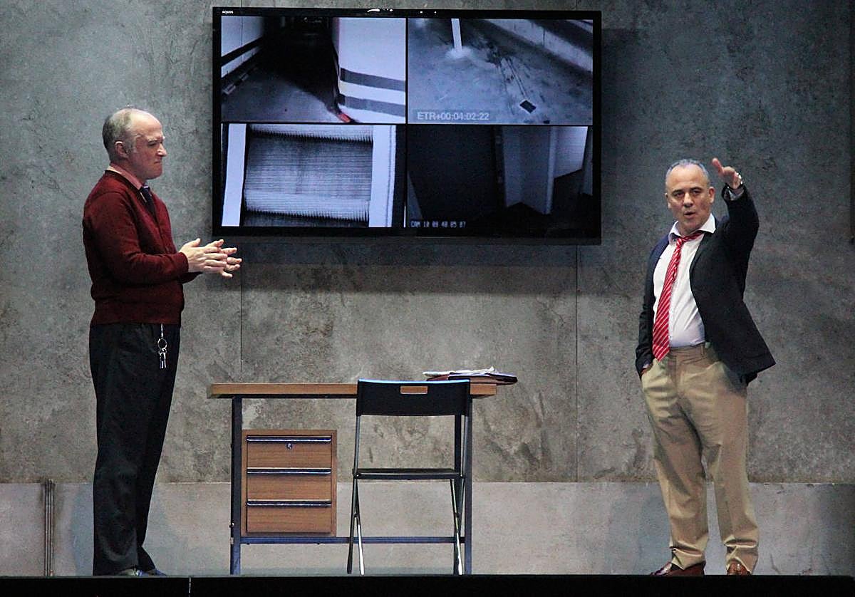 Luis Bermejo y Javier Gutiérrez en el escenario de Cazorla.