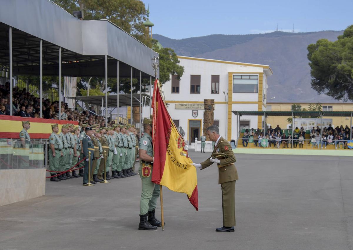 Imagen secundaria 1 - La Base Álvarez de Sotomayor vivió un acto emotivo.