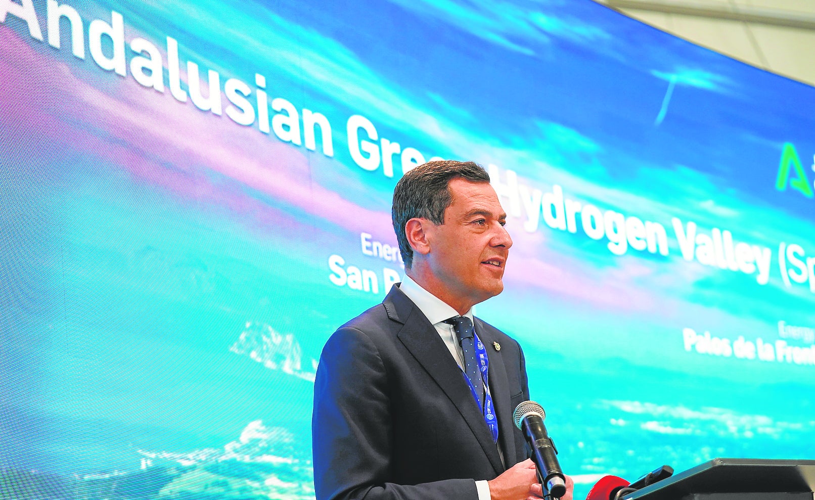 El presidente de la Junta de Andalucía, Juanma Moreno, ayer en la cumbre mundial por el clima que se celebra en Dubái.