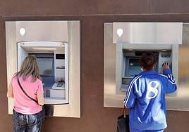 Alertan de una nueva estafa en cajeros automáticos.