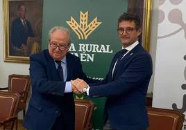 Enrique Acisclo y Francisco Miralles, en la firma del convenio.