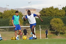 Dion Lopy durante el último entrenamiento en el anexo.
