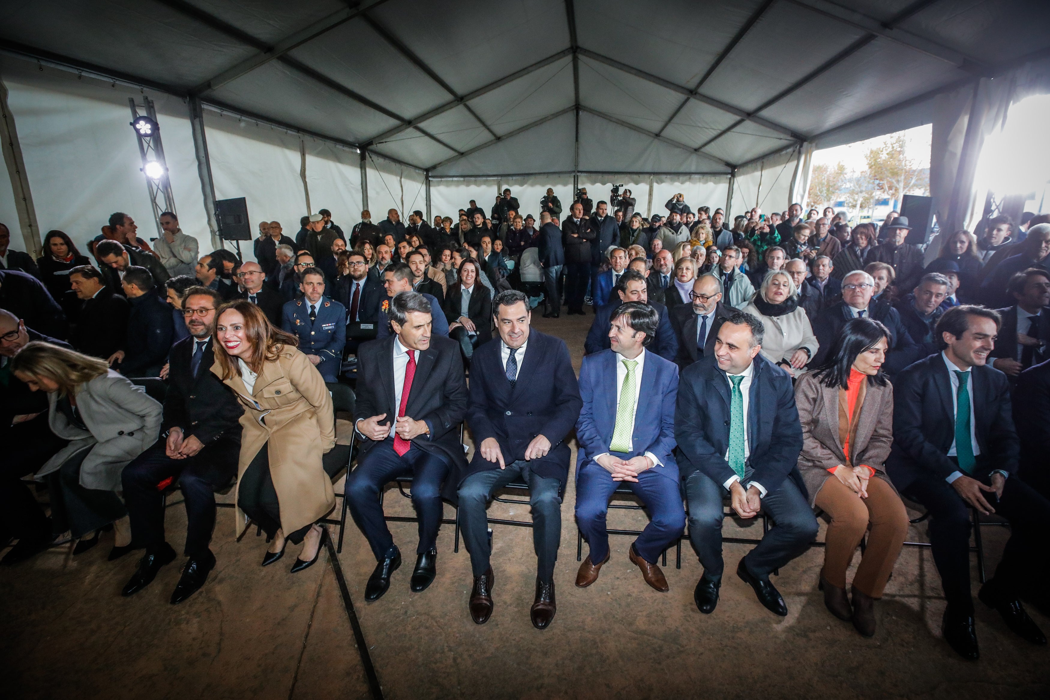 Las imágenes de la primera piedra de la ampliación del metro