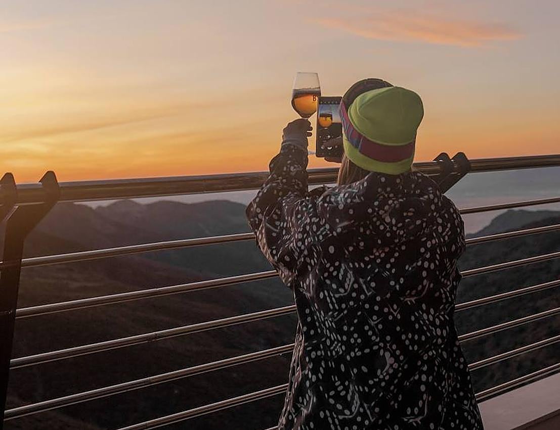 Imagen secundaria 1 - Imágenes del nuevo club de Sierra Nevada.