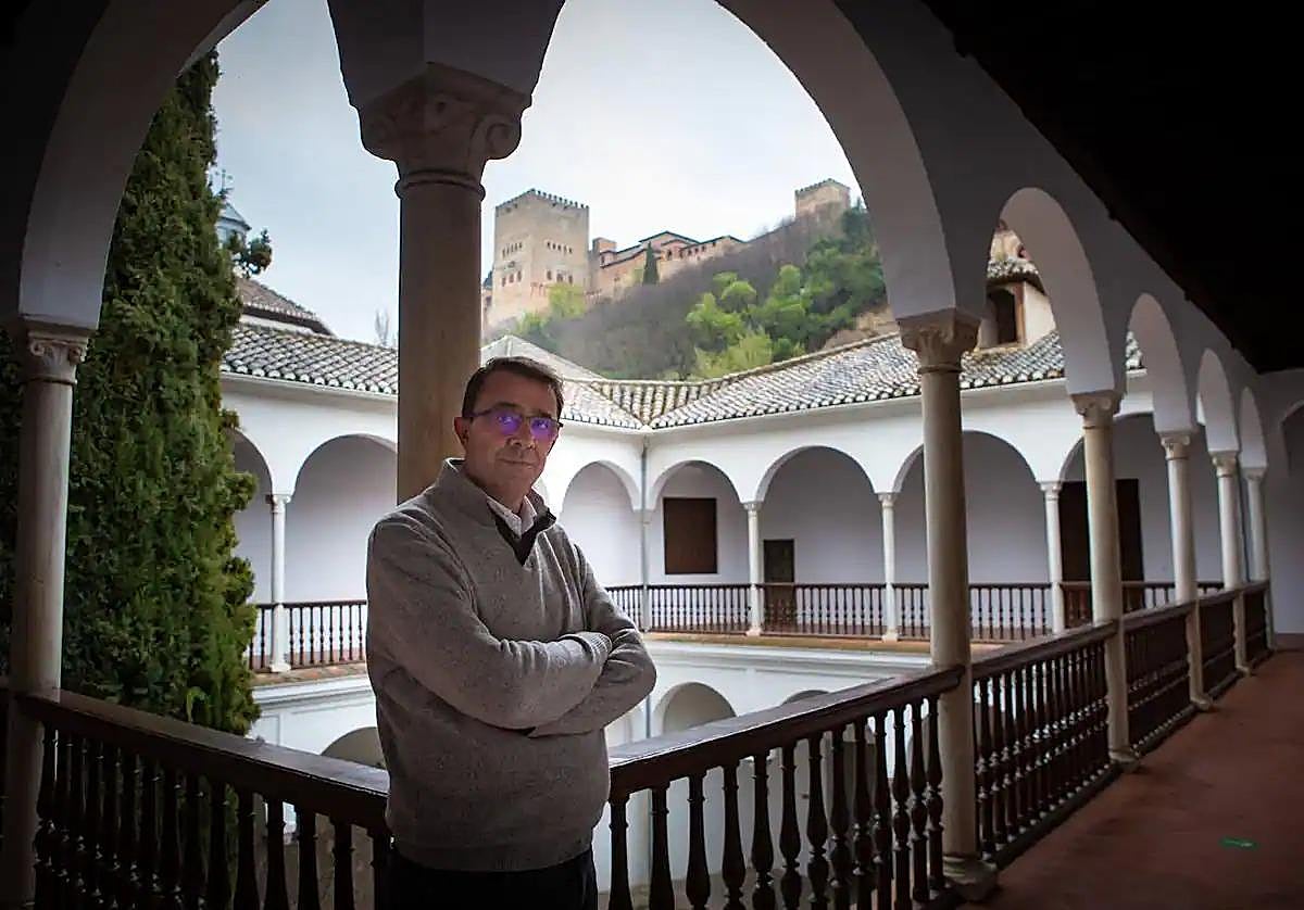 Manuel Ramos en la Casa de Castril, donde se halla el Museo Arqueológico