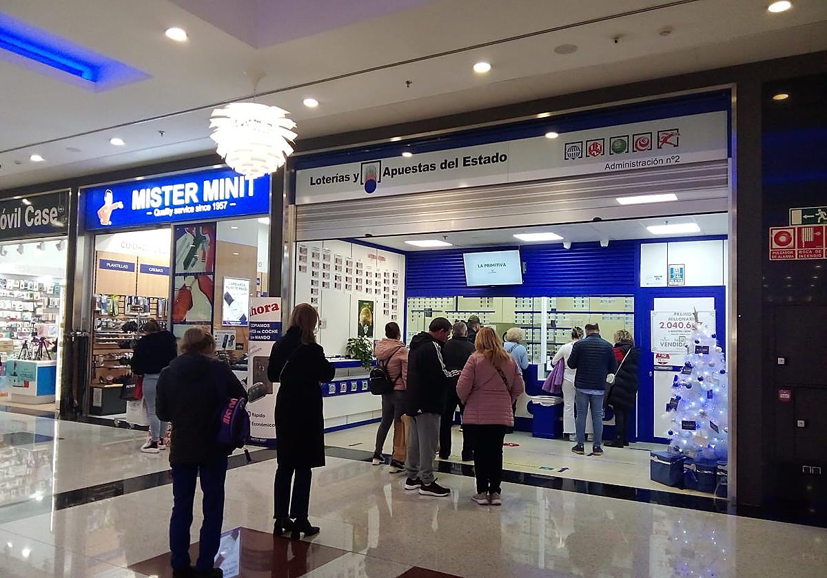 Cola en la administración del Nevada.