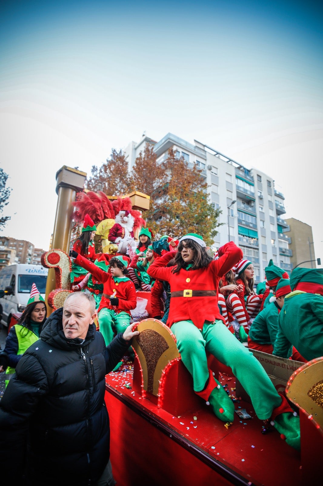 Las imágenes de la cabalgata de Papá Noel en Granada