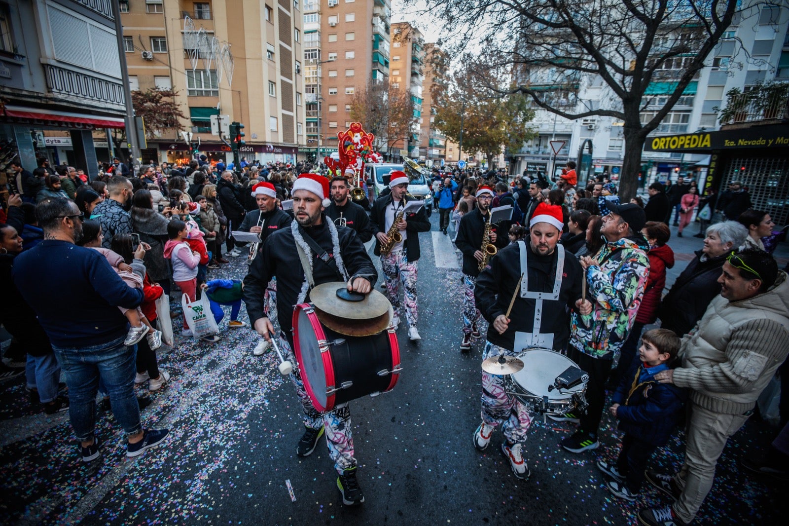 Las imágenes de la cabalgata de Papá Noel en Granada