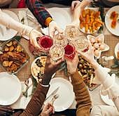 Siete consejos para unas fiestas sin excesos según experta nutricionista