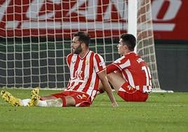 Leo Baptistao y Sergio Arribas no encuentran explicación a una nueva oportunidad perdida de haber ganado un partido esta temporada.