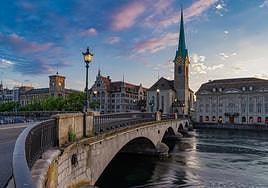 Suiza busca trabajadores españoles y ofrece sueldos de hasta 8.000 euros al mes.