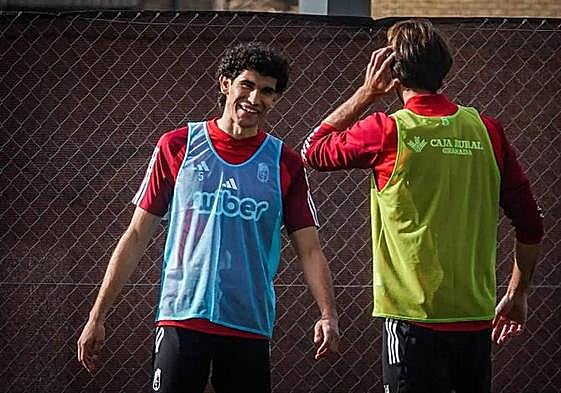 Jesús Vallejo, sonriente durante un entrenamiento anterior.