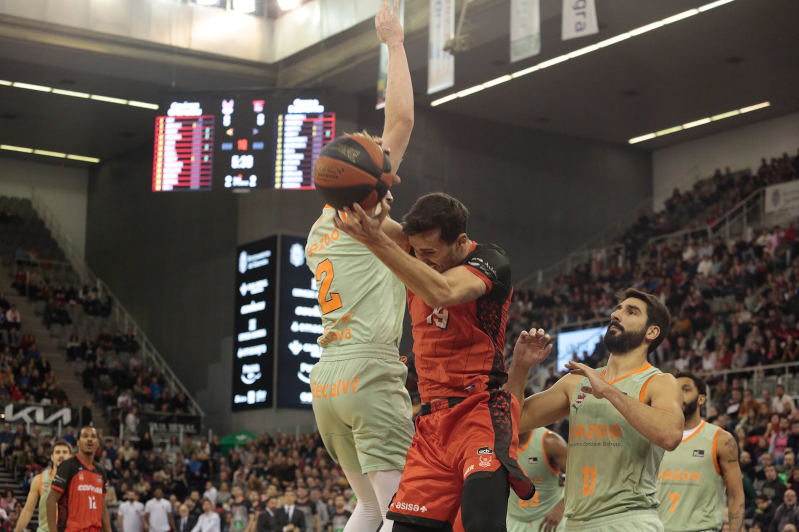 Las mejores imágenes del duelo disputado en el Palacio de los Deportes