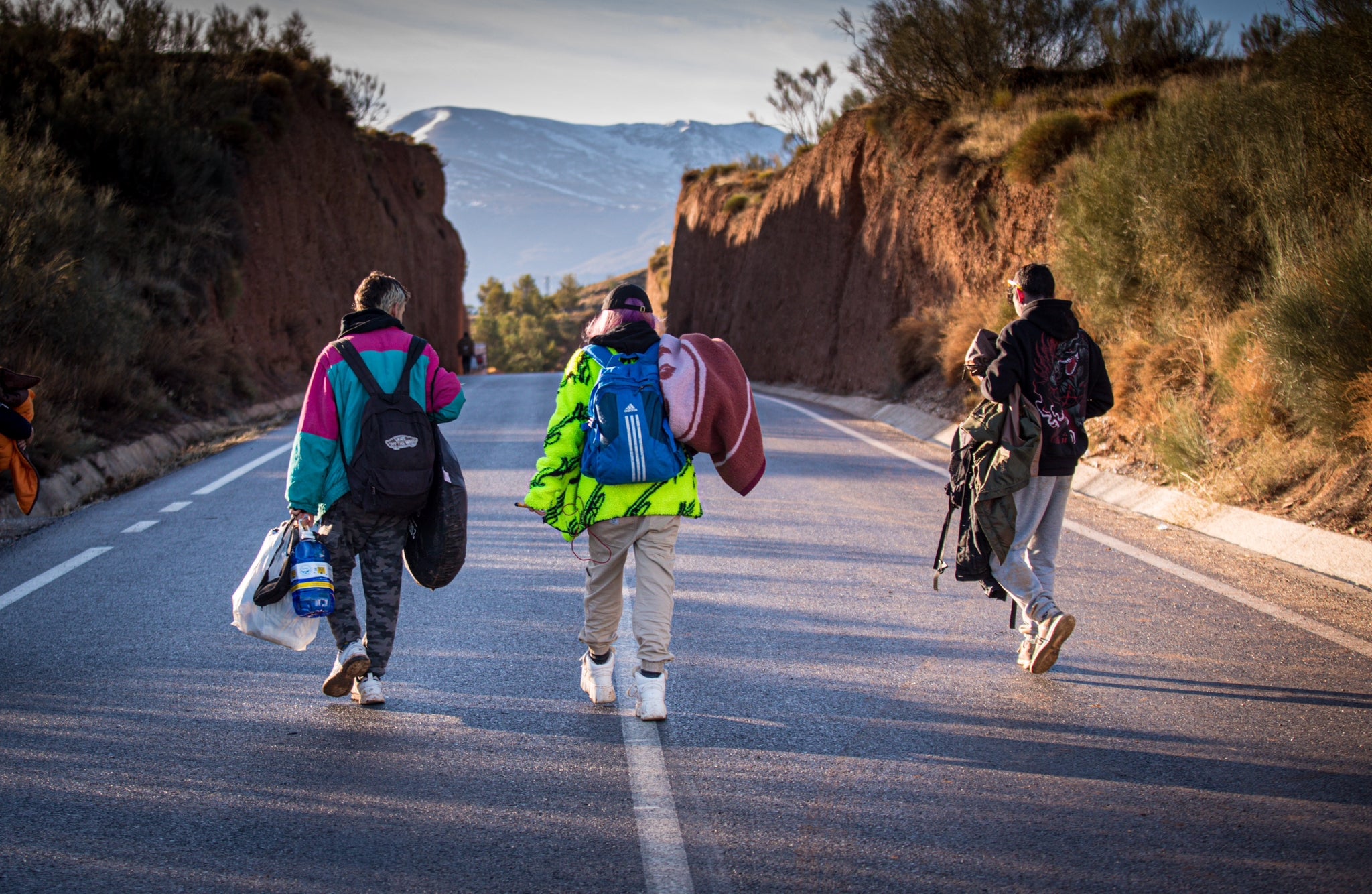 Miles de personas han pasado por La Peza para vivir una fiesta de música electrónica que no ha parado desde el pasado viernes