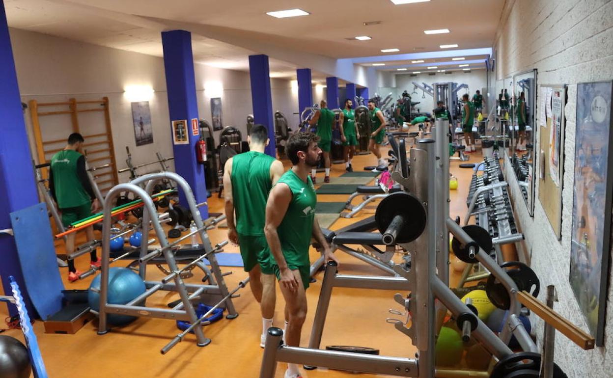 Unicaja Costa de Almería trabaja pensando en las siete citas a afrontar antes de la Copa. 