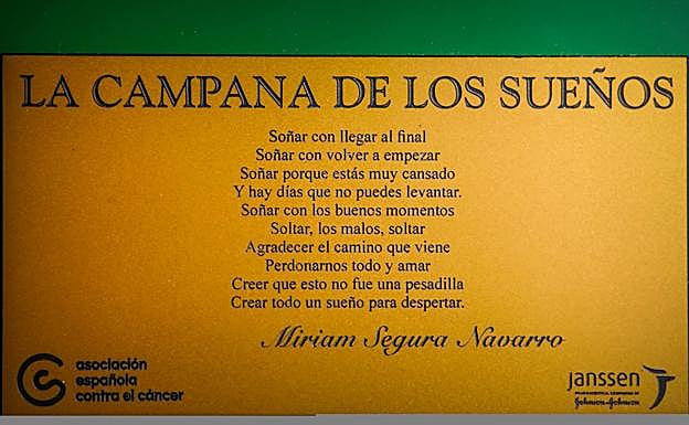 Poema de Miriam Segura, promotora de la iniciativa, que aparece en todas las campanas instaladas.
