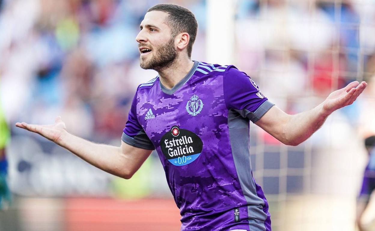 Shon Weissman celebra un gol la temporada pasada. 