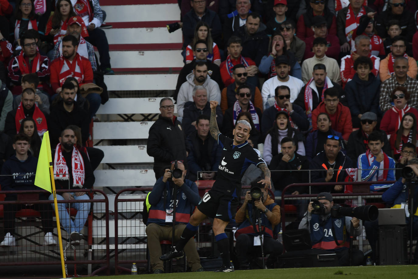 Lance del partido disputado este domingo.