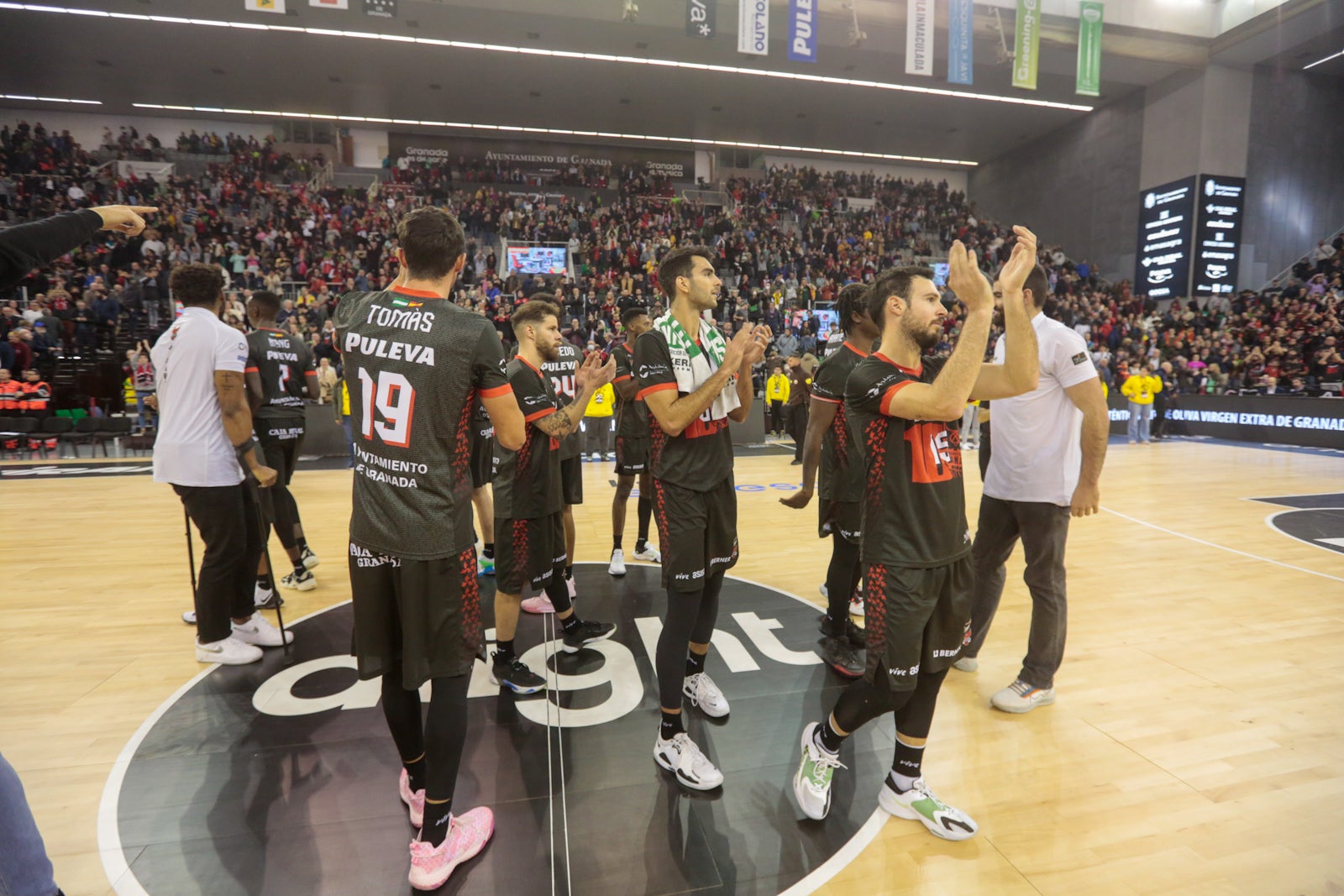 Las mejores imágenes del duelo disputado en el Palacio de los Deportes