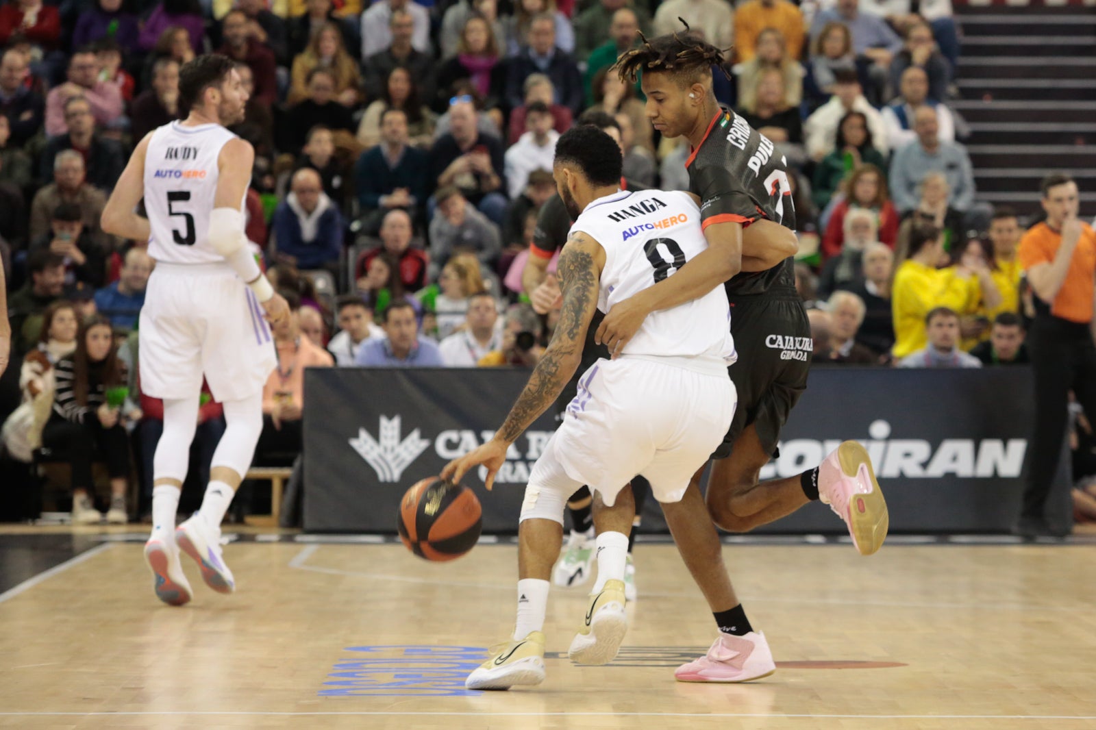 Las mejores imágenes del duelo disputado en el Palacio de los Deportes