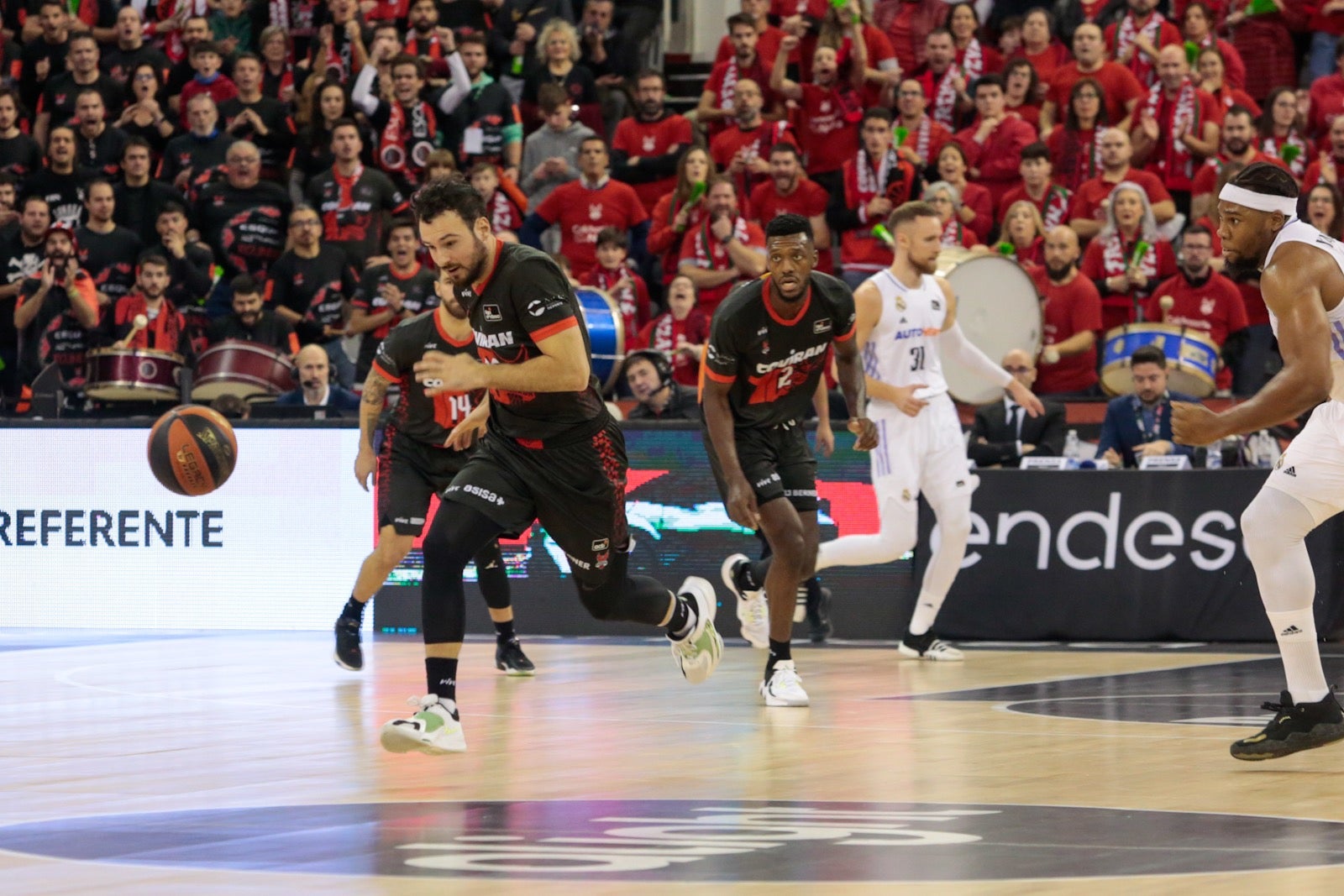 Las mejores imágenes del duelo disputado en el Palacio de los Deportes